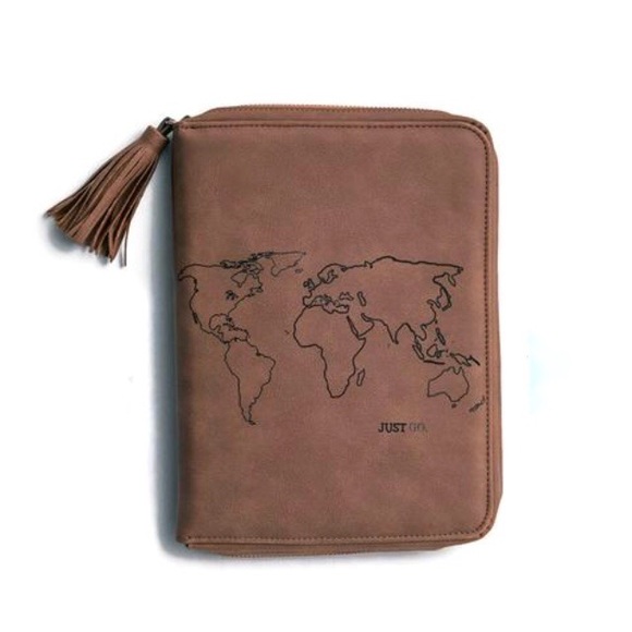 Nomad Lane Accessories - NEW travel jewelry organizer with cover